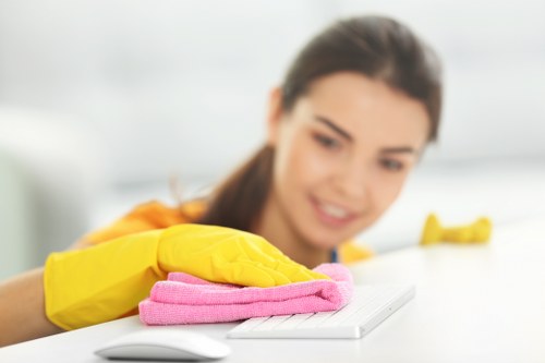 Local move-out cleaning service for a Dulwich flat or maisonette